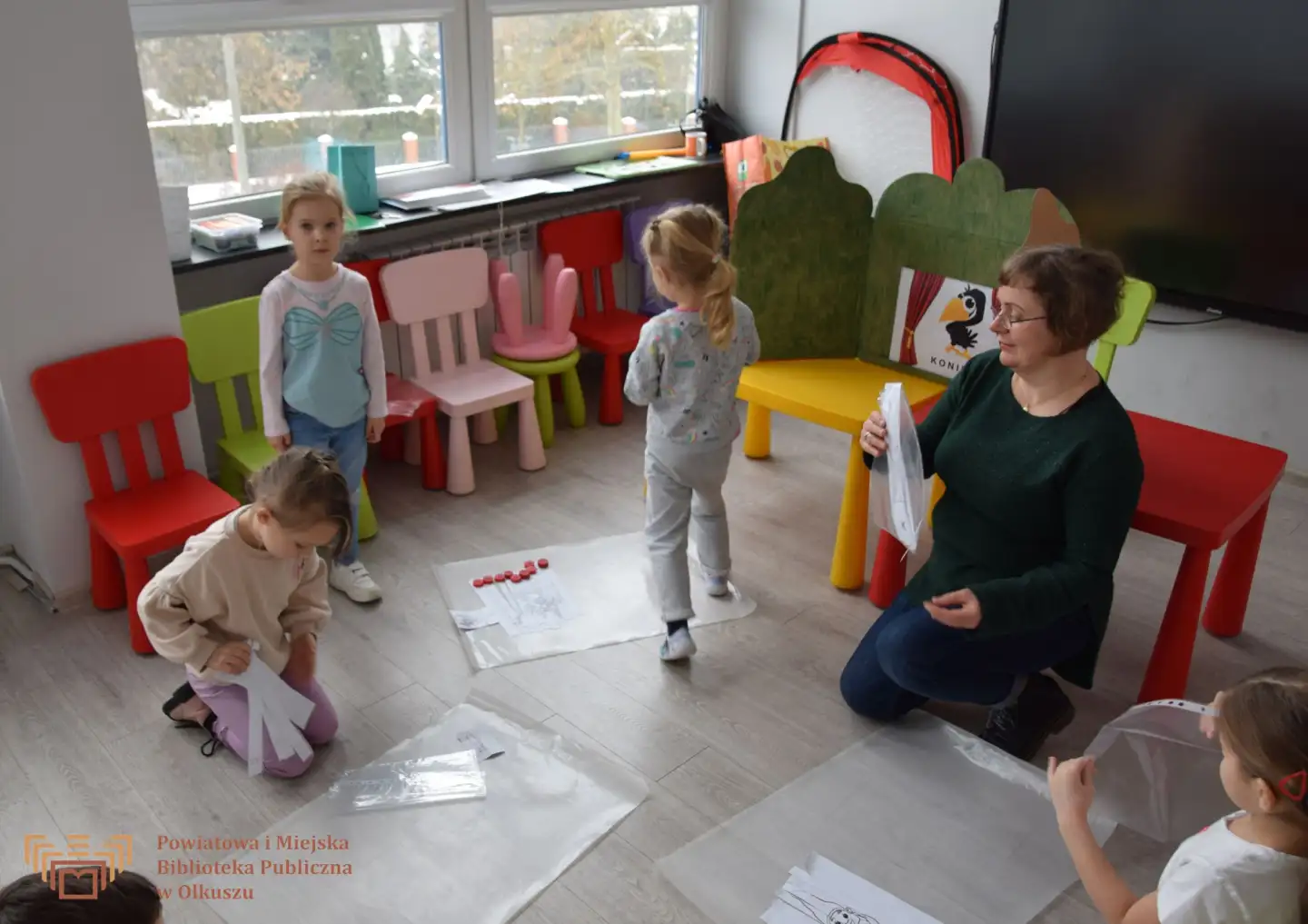 UCZYMY SIĘ CZYTAĆ Z BIBLIOTEKĄ