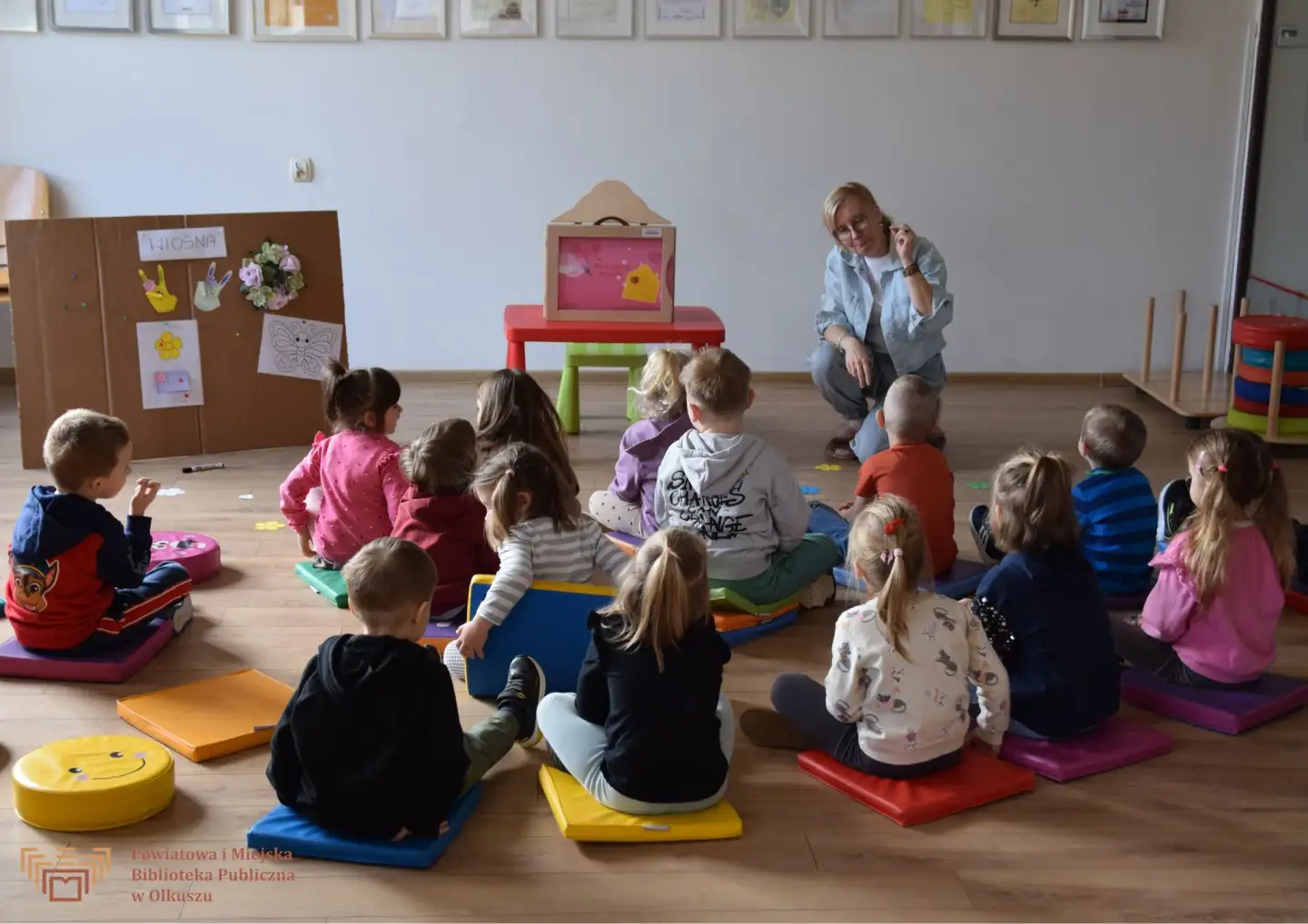 WIOSNA ZAWITAŁA DO BIBLIOTEKI