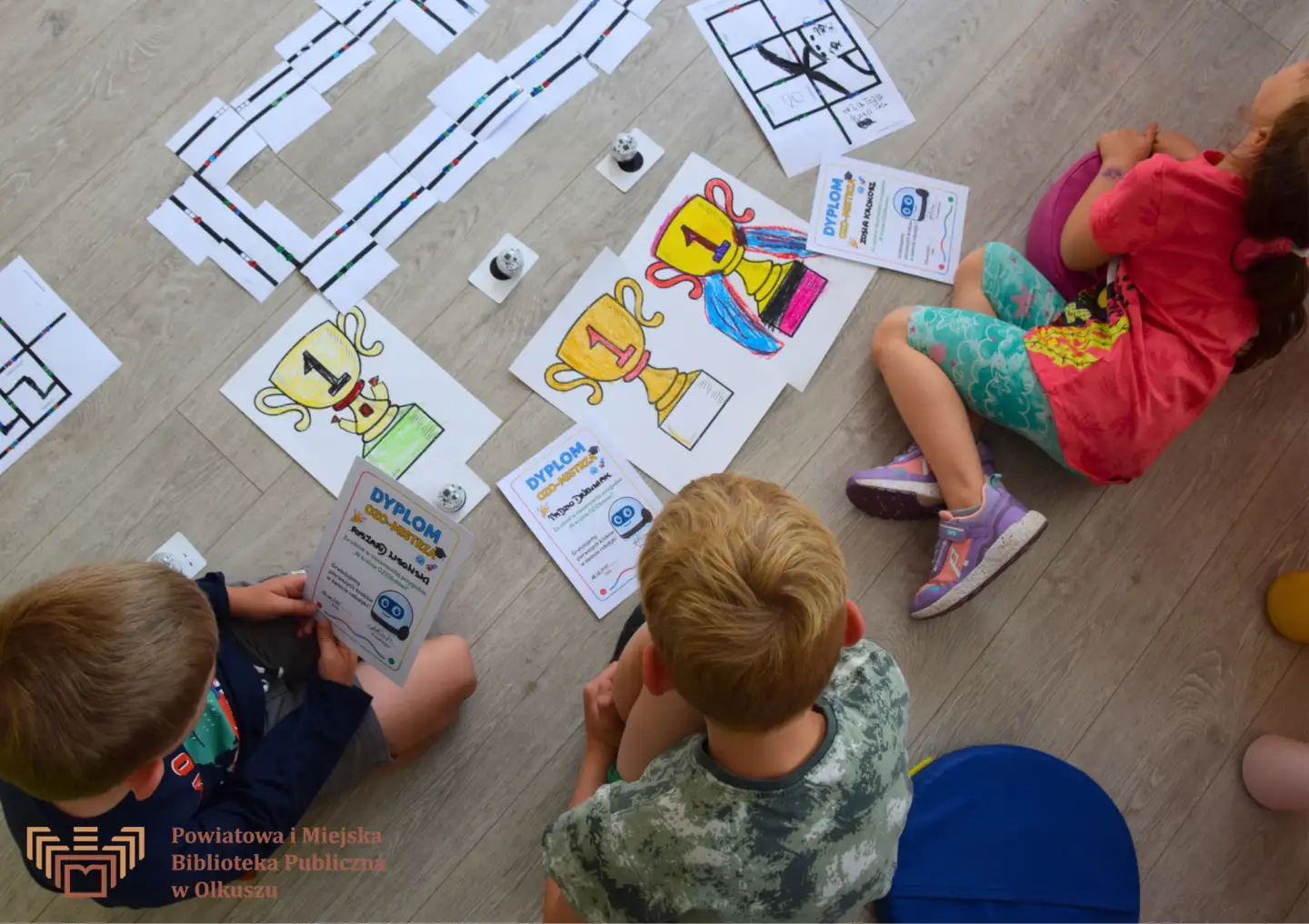CZERCOWE ZAJĘCIA Z BIBLIOTEKĄ W KRAIENI (OZ)OBOTÓW